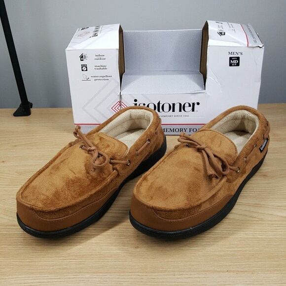 ISOTONER Mens Slippers Size 8 9 Tan Slip On Microsuede Plus Comfort Cozy - Picture 1 of 5